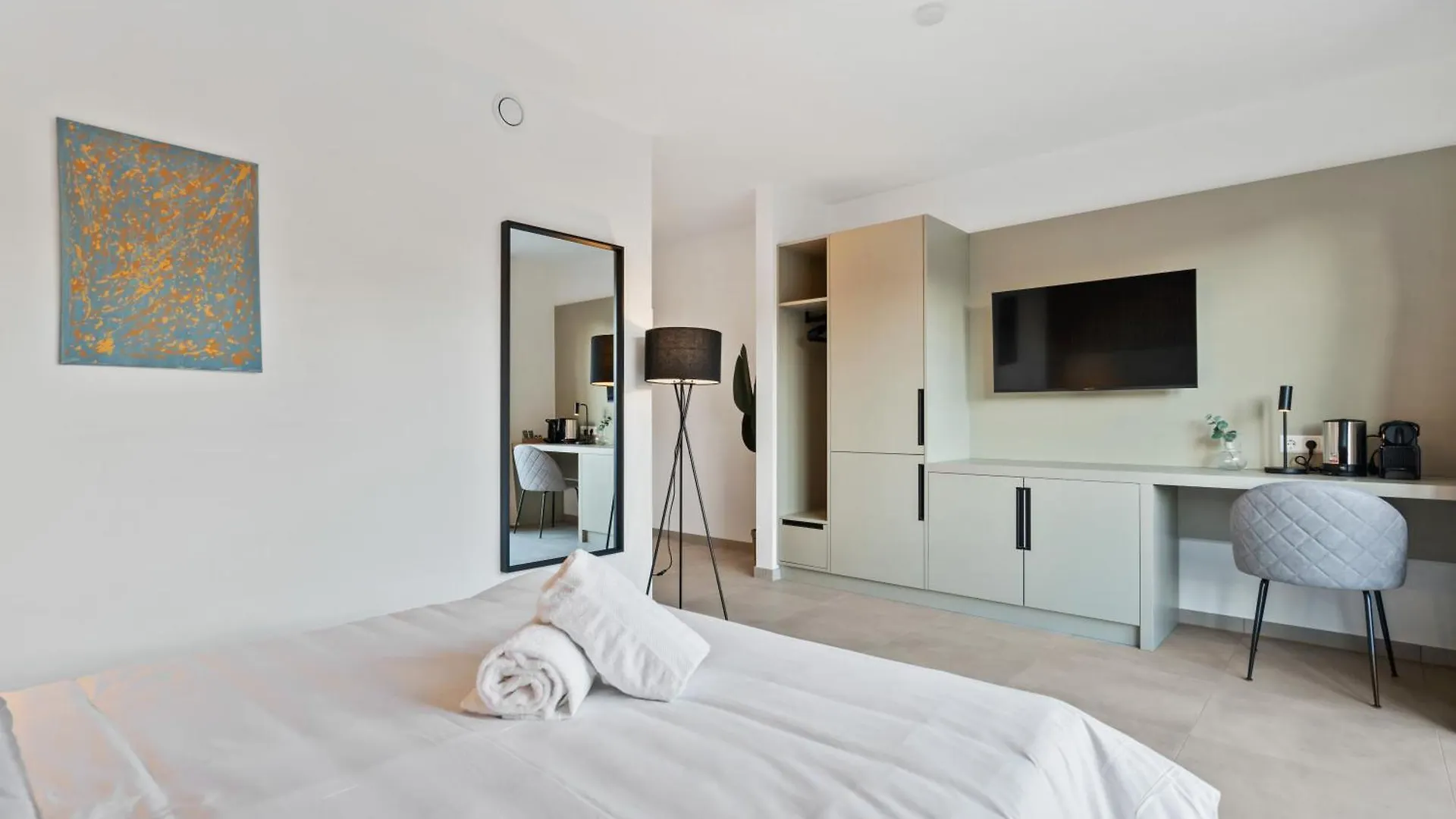 Inn Comfort & Style In Vibrant Luxembourg Coliving