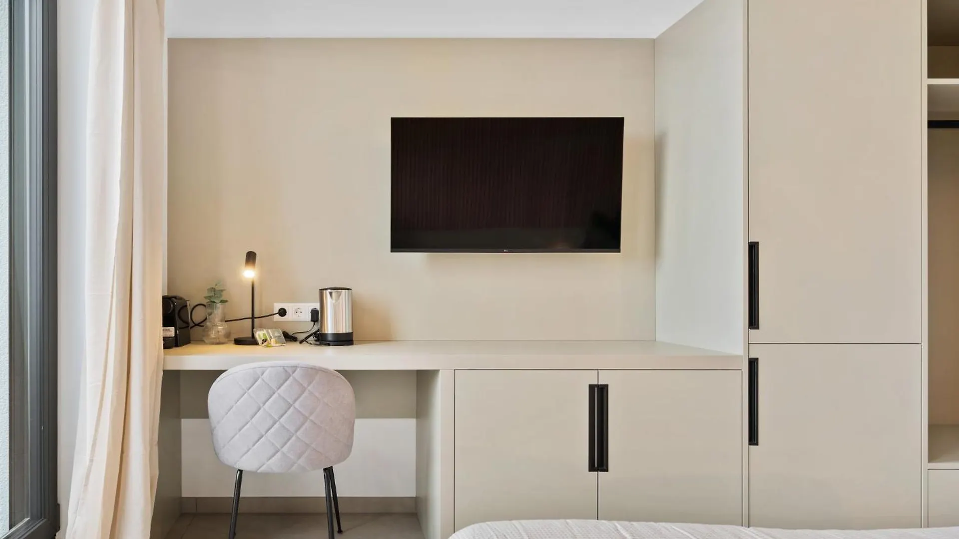 Inn Comfort & Style In Vibrant Luxembourg Coliving