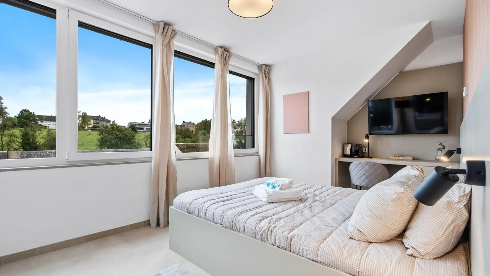 Inn Comfort & Style In Vibrant Luxembourg Coliving