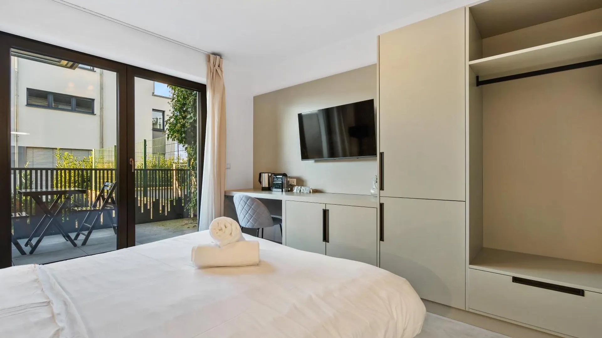 Comfort & Style In Vibrant Luxembourg Coliving Inn