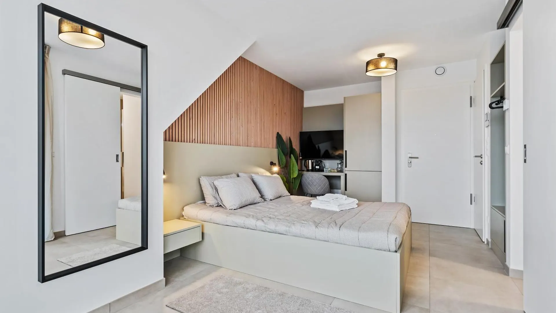 Comfort & Style In Vibrant Luxembourg Coliving Inn